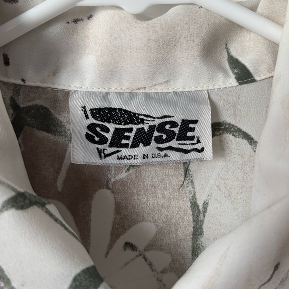 Sense Vintage Short Sleeve Ivory w/ Paint Design Funky Button Down Top - Picture 8 of 10
